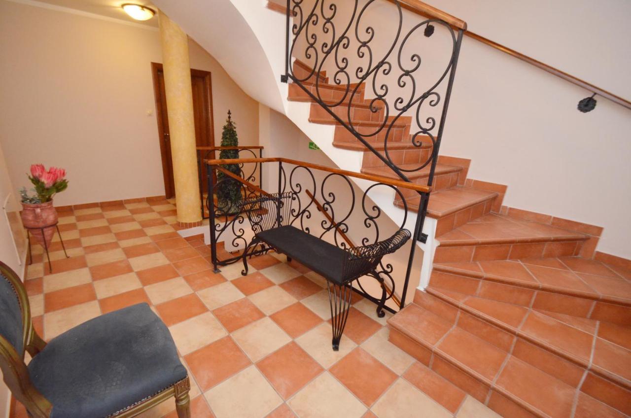 Hotel Meduza Бечичі Екстер'єр фото