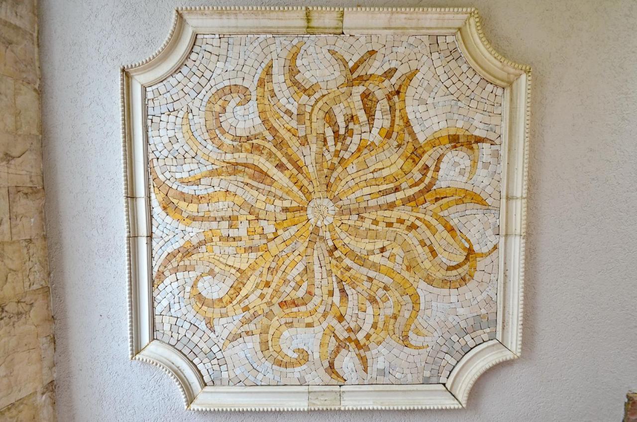 Hotel Meduza Бечичі Екстер'єр фото